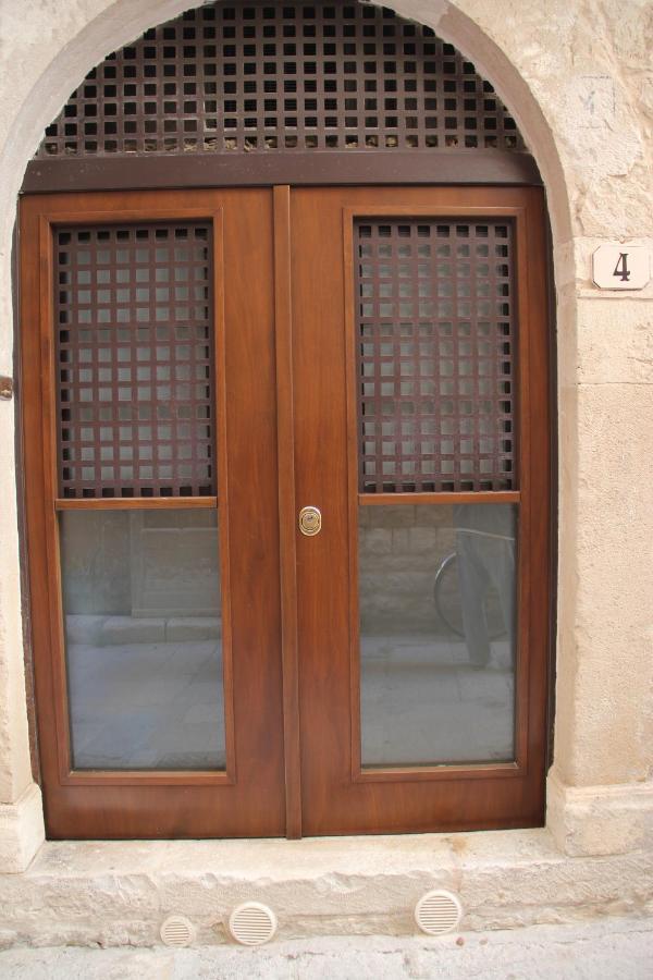 Al Civico 4 Bed & Breakfast Molfetta Luaran gambar